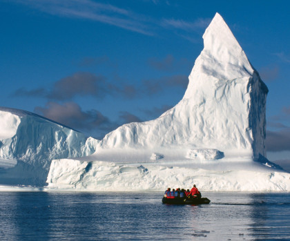 Zodiac cruising in the Weddell Sea Rinie van Meurs